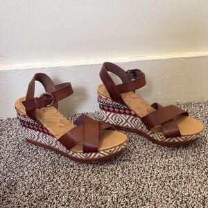 Elegant Brown Wedge Sandals